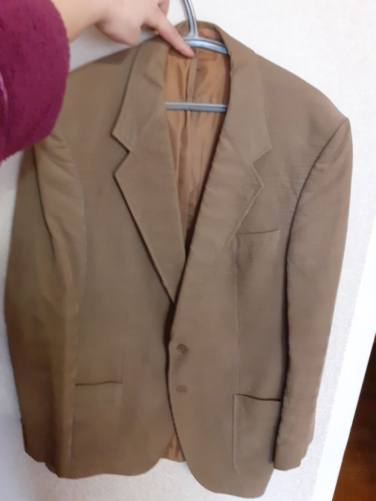 Пиджак замшевый 48 размера