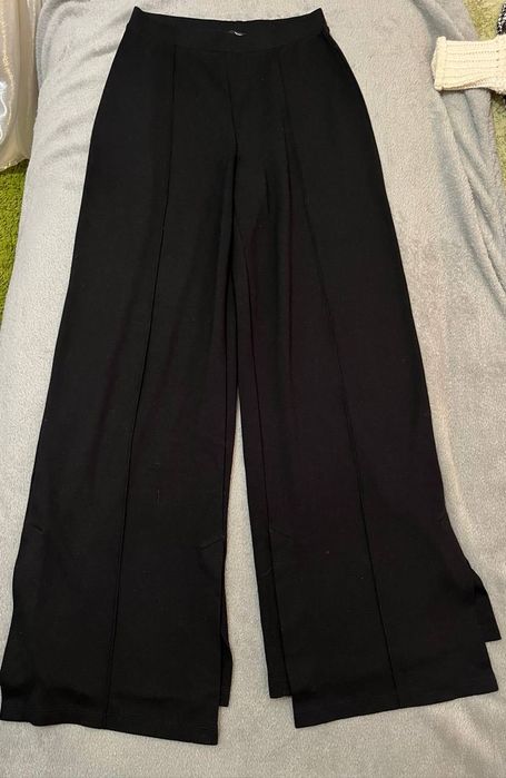 Нові чорні широкі брюки s
