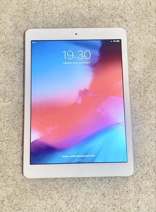 iPad Air (1ª Geração) - 32GB Wi-Fi + teclado e capa