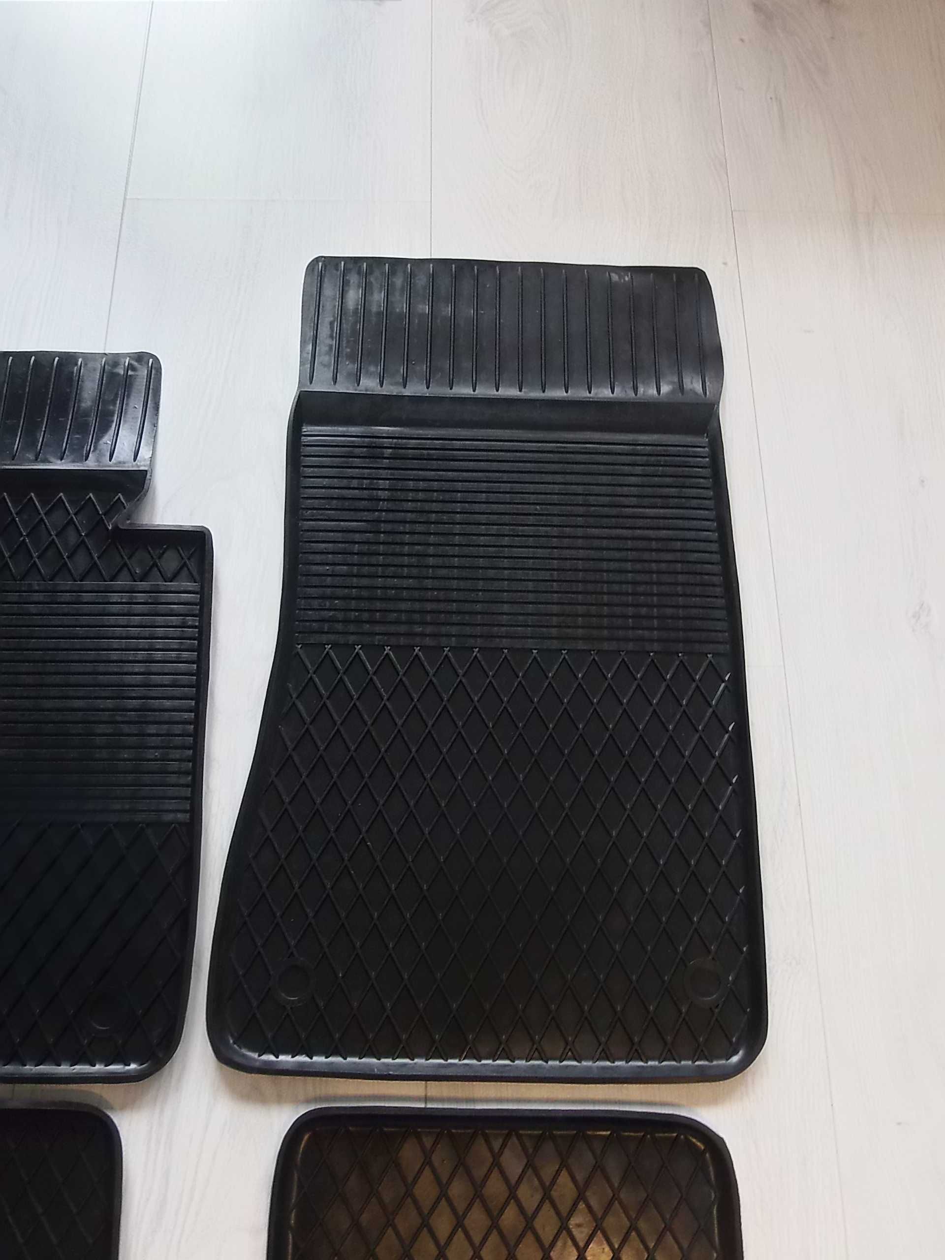 Dywaniki Gumowe BMW X3 E83 Rok 03-10 Korytkowe Dopasowane