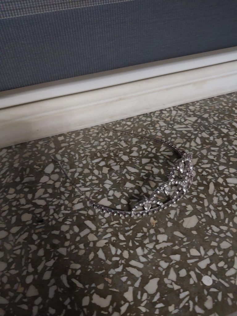 Opaska korona do włosów jak nowa