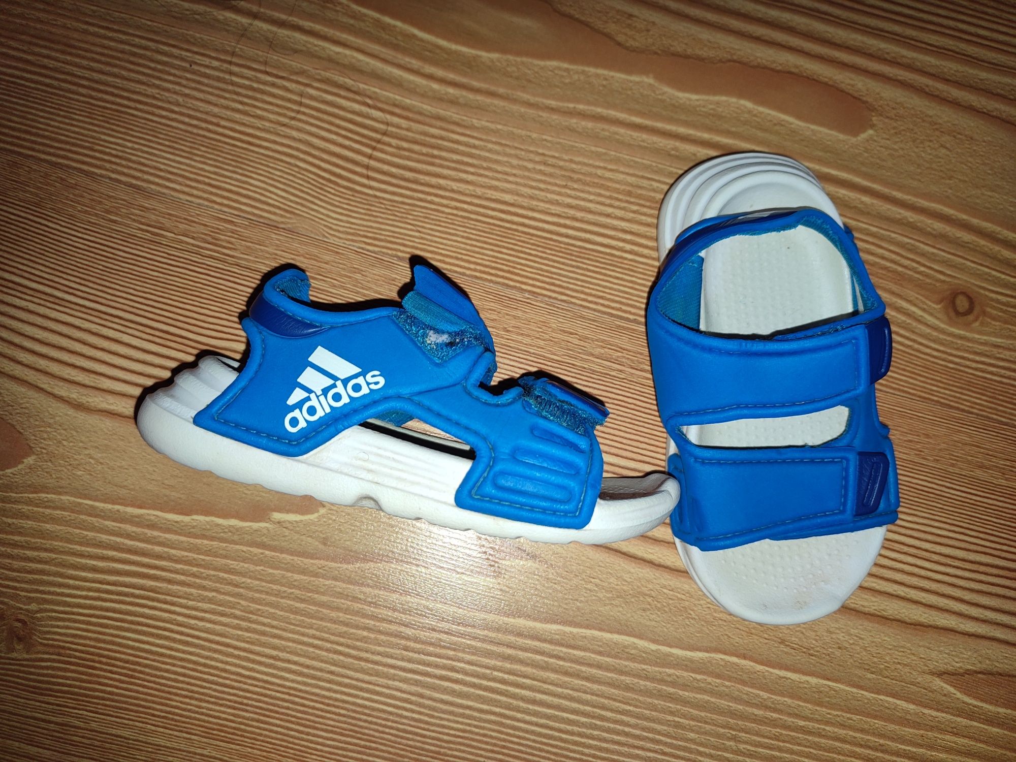 Sandałki addidas