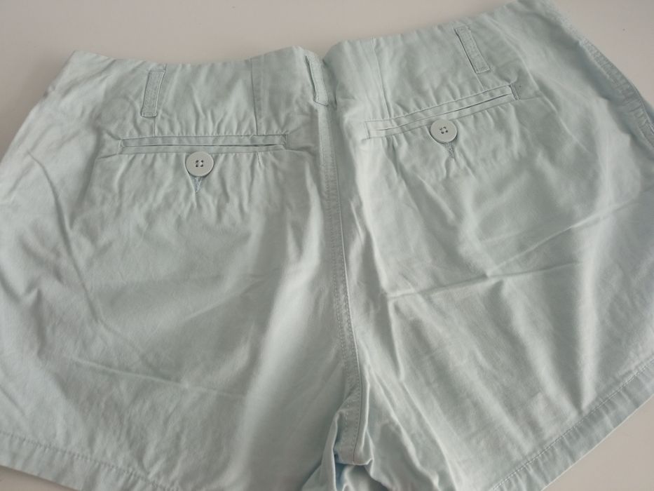 Experimente estes calções! Tecidos e cores mt femininas e discretas!