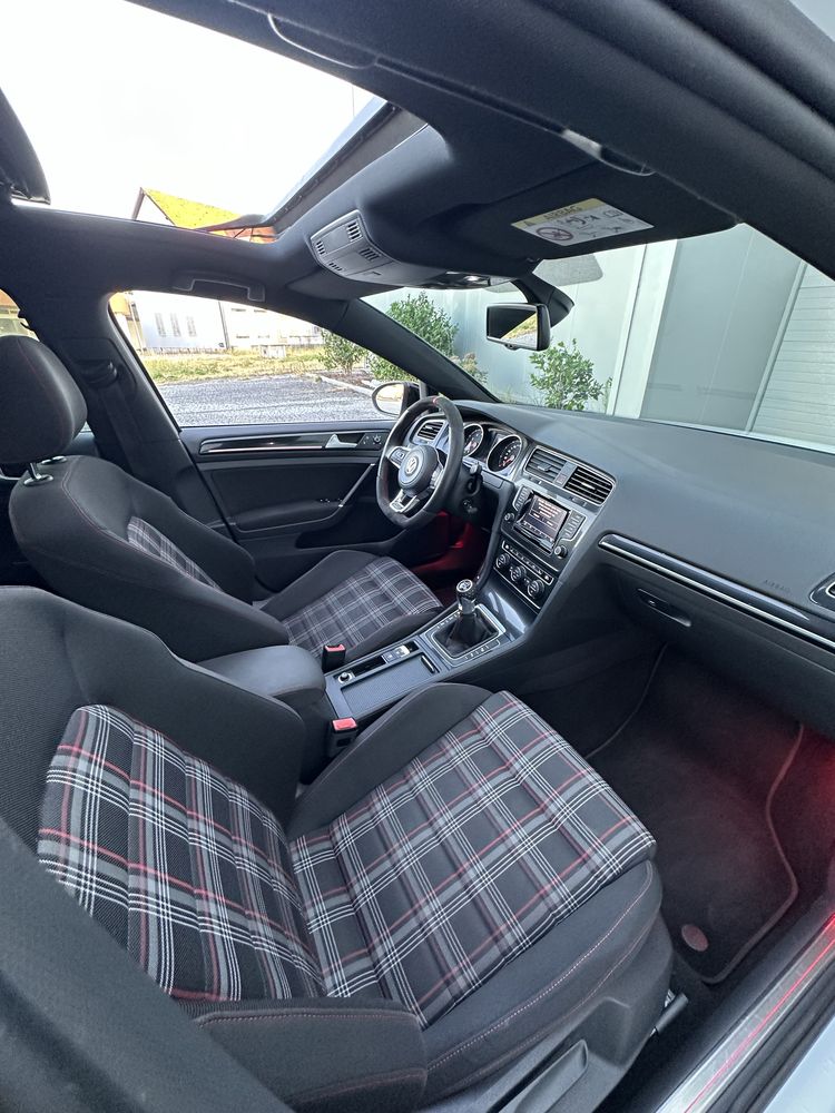 VW golf 7 Gti ( Trato de credito )