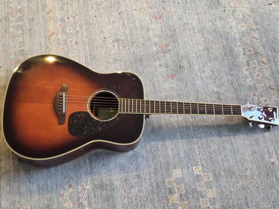 Акустична гітара Yamaha FG-830