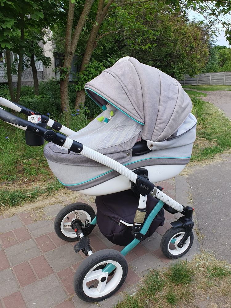 Продам коляску adamex 2 в 1
