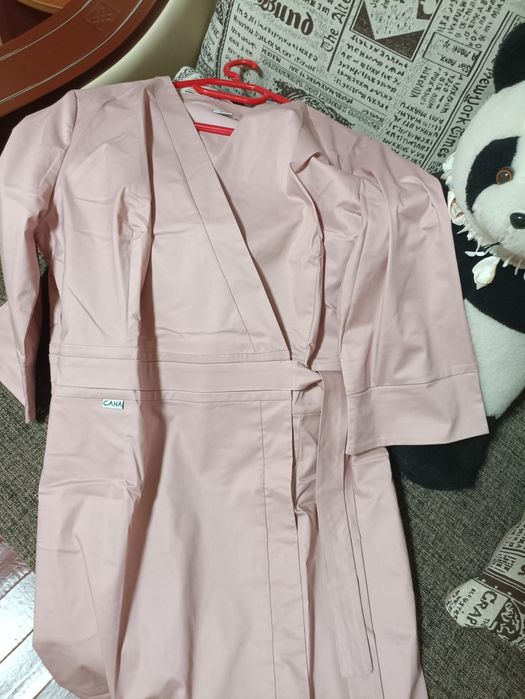 Халат медичний колір пудра 50-го розміру новий