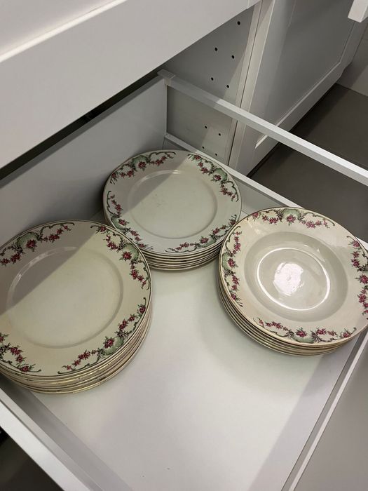 Serviço de mesa usado