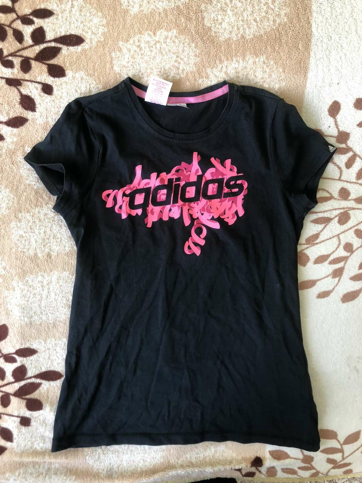 Футболки Adidas .