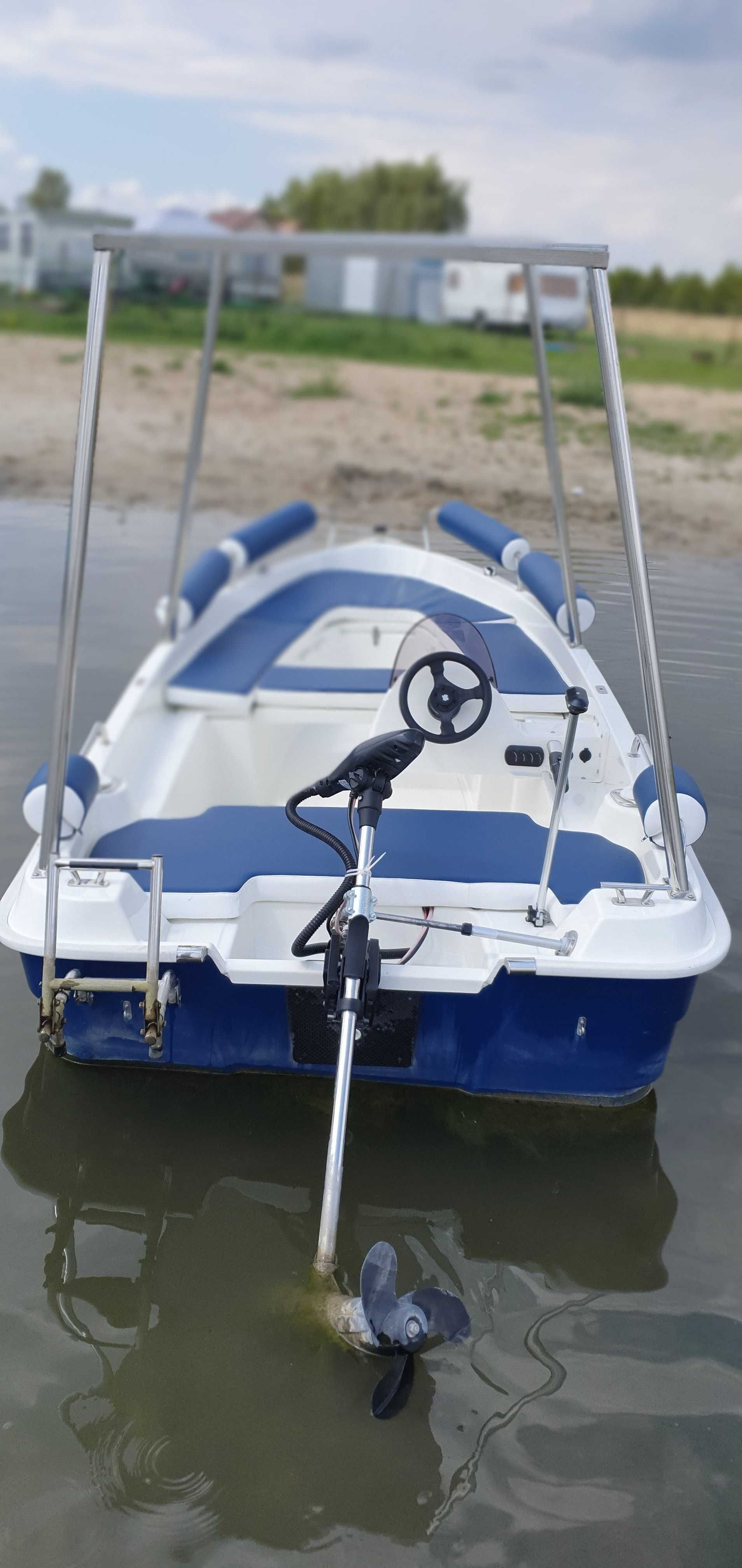 Łódź - motorówka DREAMLINE 430, solar, elektryk bez uprawnień