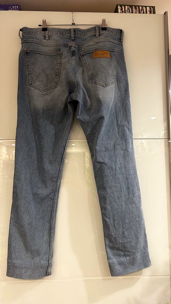 Niebieskie męskie spodnie jeansowe jeansy dzinsy Wrangler W34 L32 L