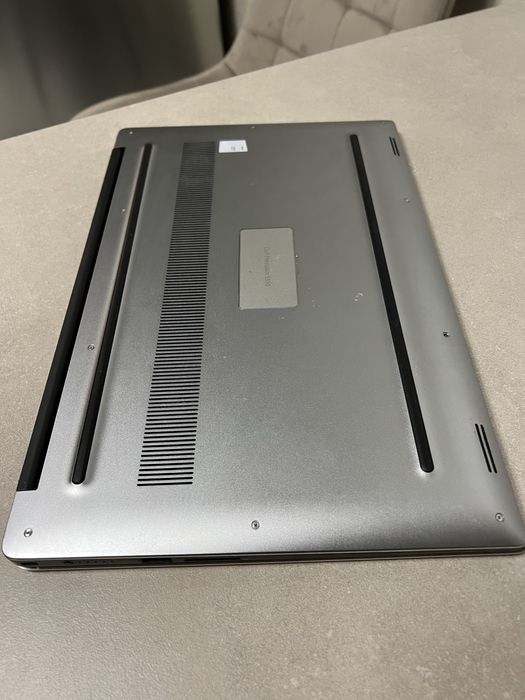 Ноутбук Dell P56F