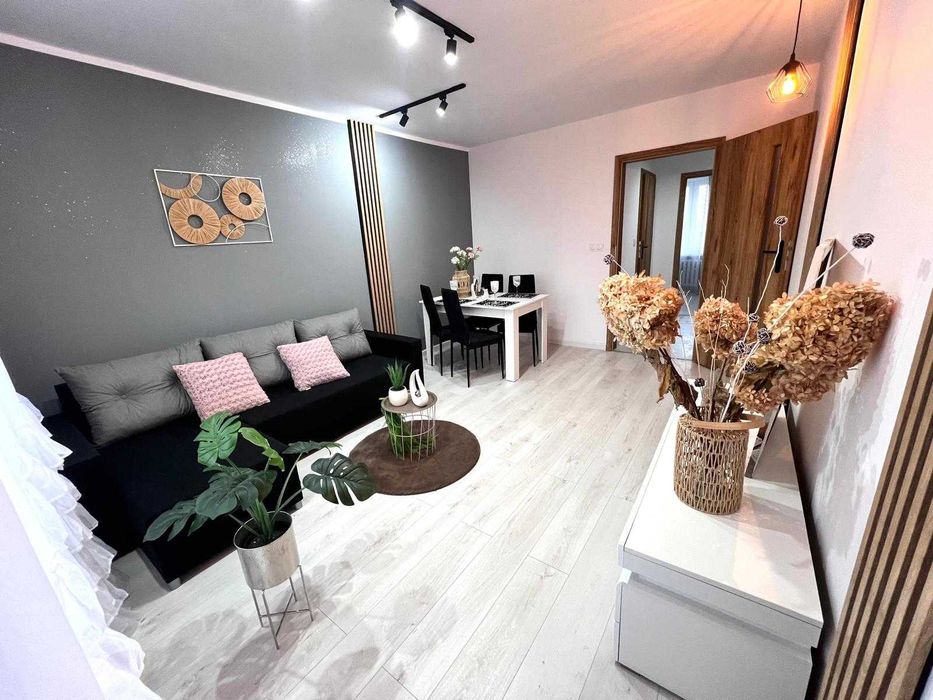 Retkinia.Winda od parteru.Po remoncie.Balkon.Widok na miasto