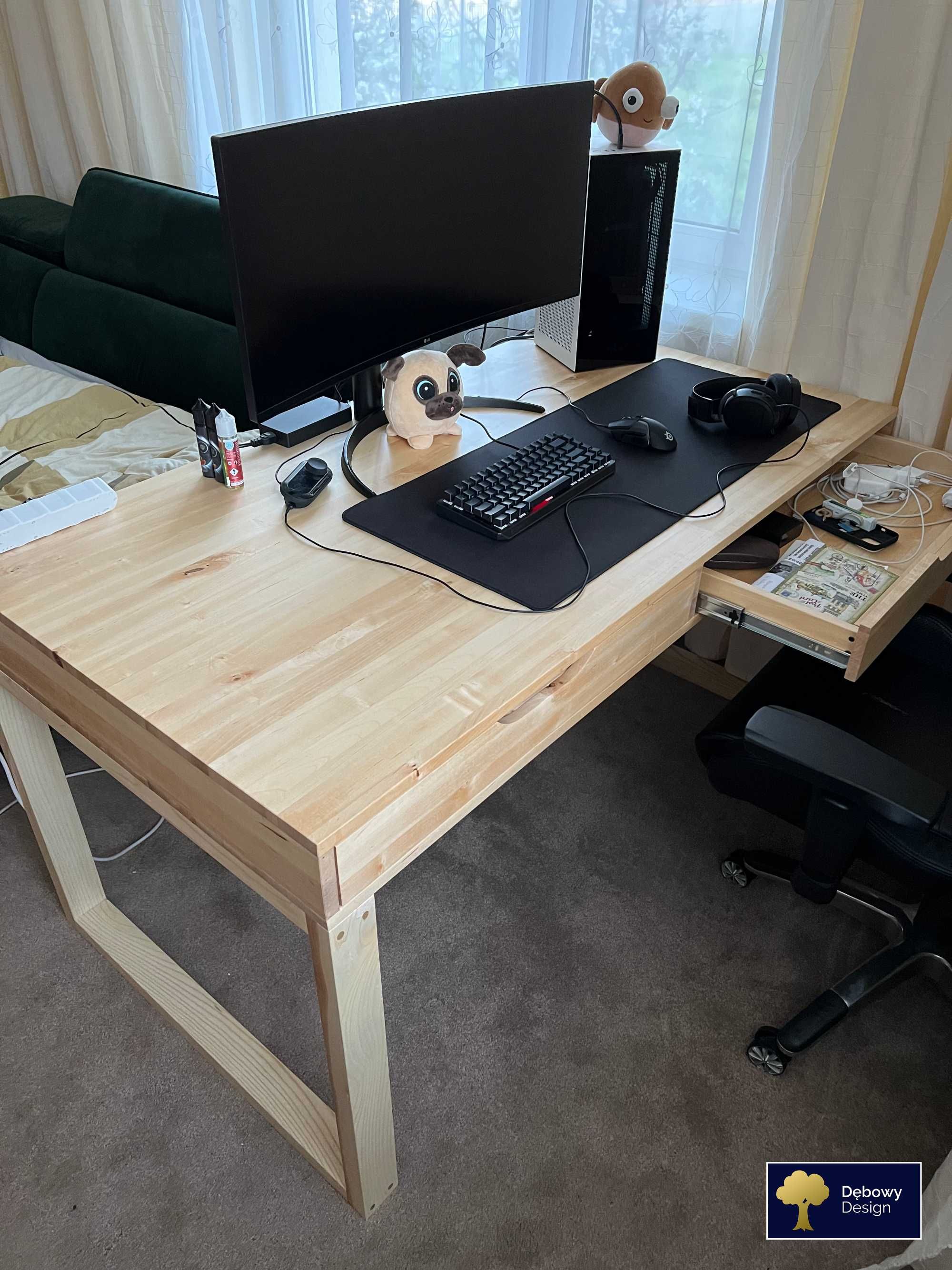 Biurko komputerowe i nie tylko na wymiar drewniane