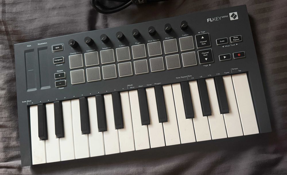 Novation FLkey Mini - Midi Controller