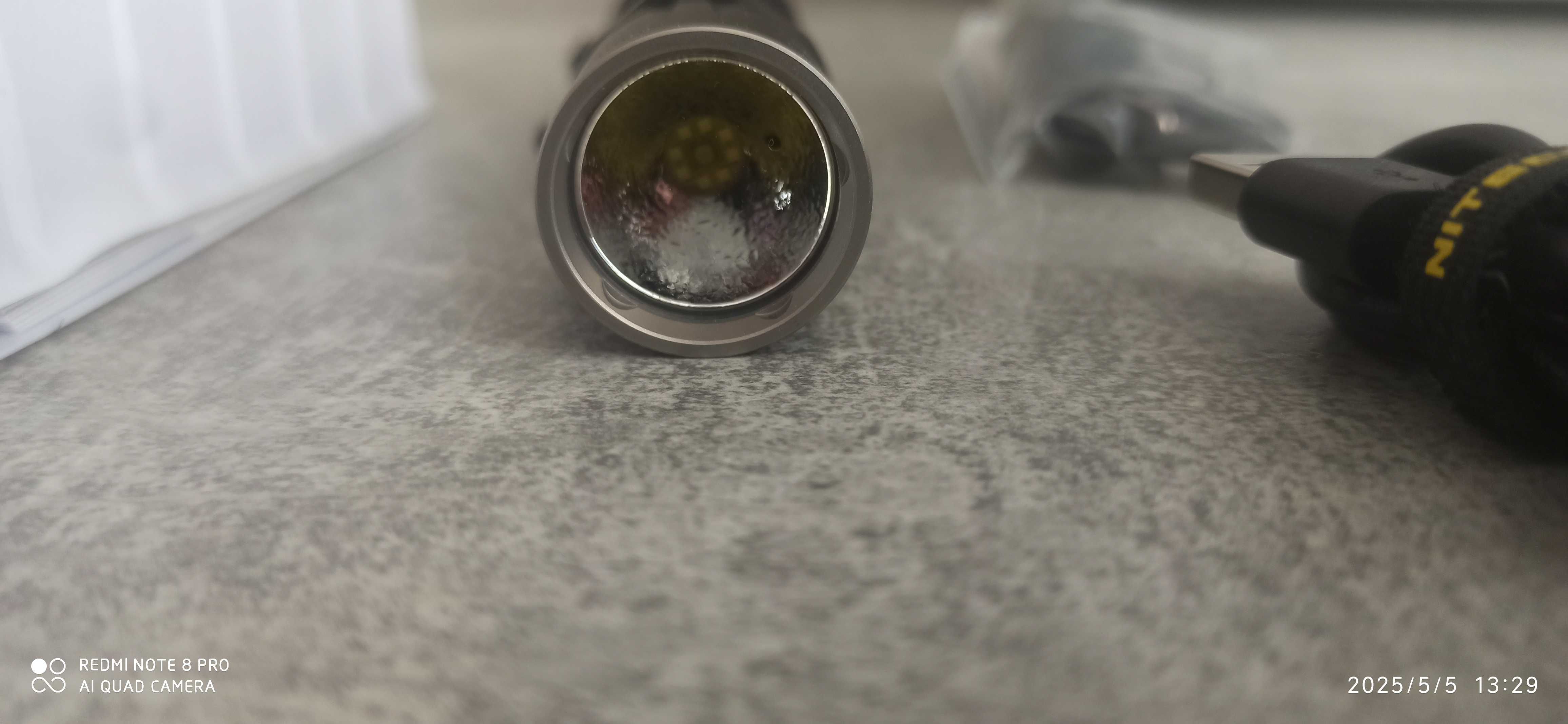 Latarka Nitecore edc 33
