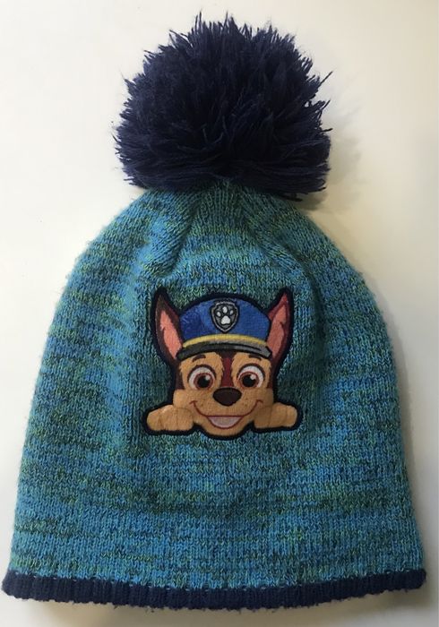 Шапка вязаная с бубоном