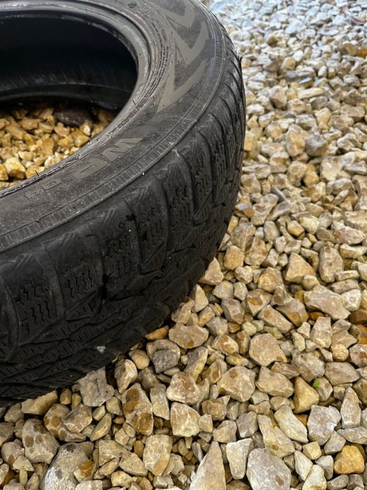 Komplet 4 opon Nokian 205/60R16 96H XL WP40 – używane