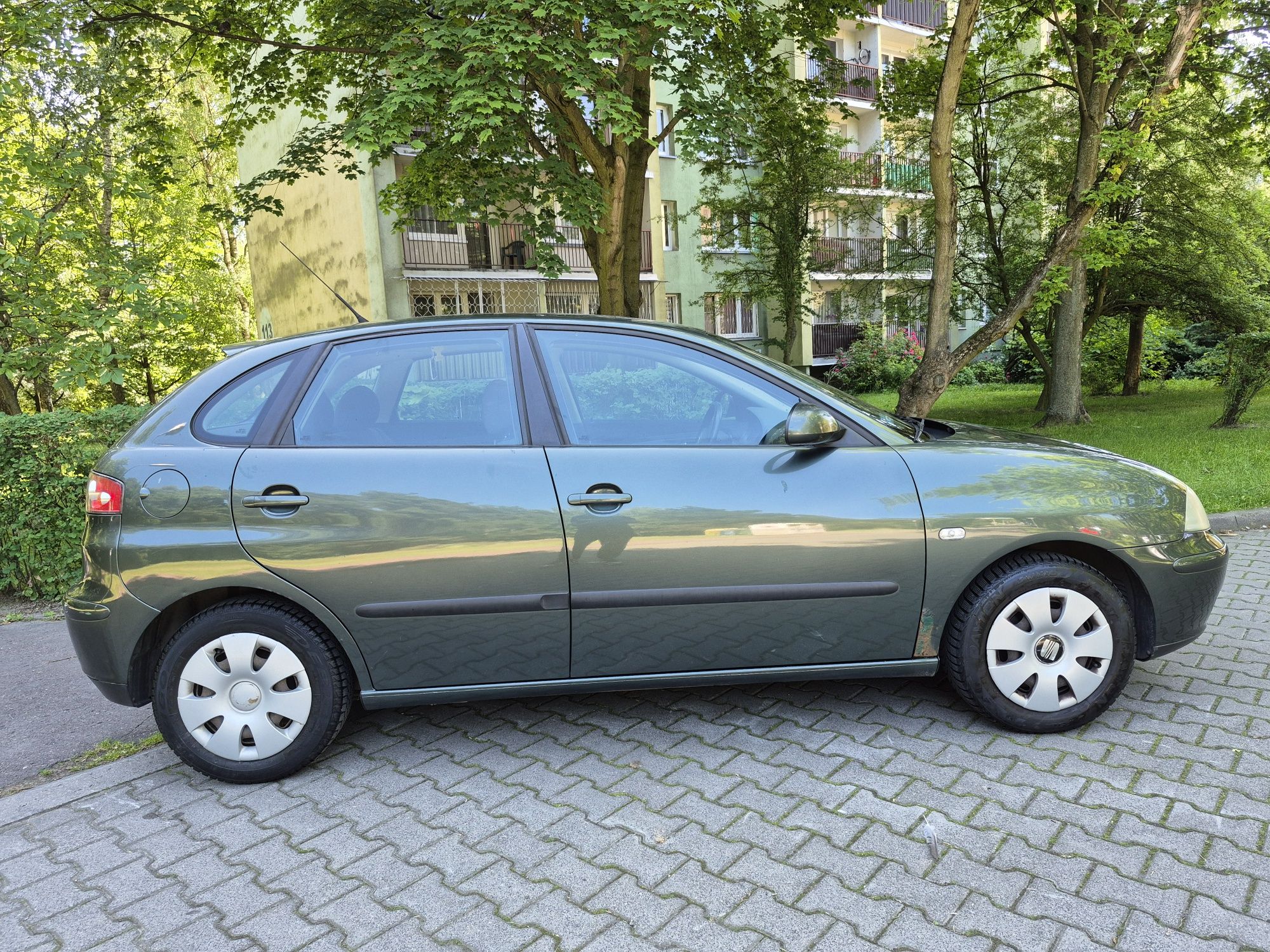 Seat Ibiza 1.4 16V, 75 KM, 142000km przebiegu, salon PL, PT 05.06.2026