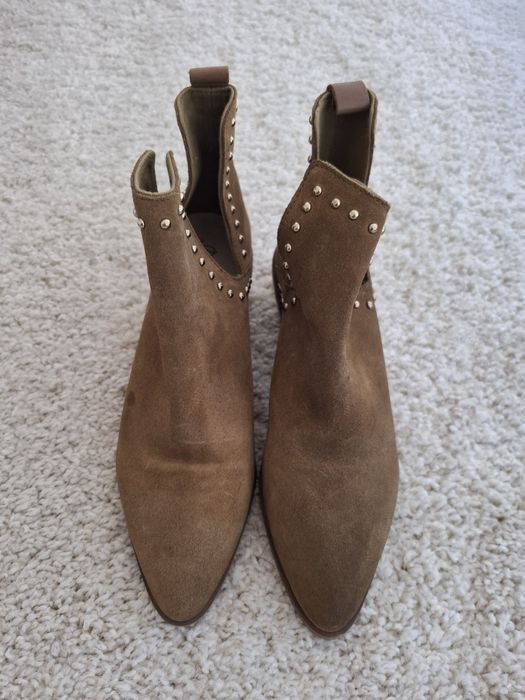 Botins camel Stradivarius