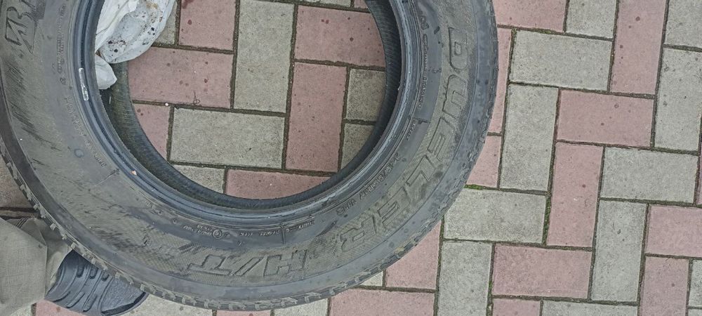 Продам резину летнюю Bridgestone 245/65R17