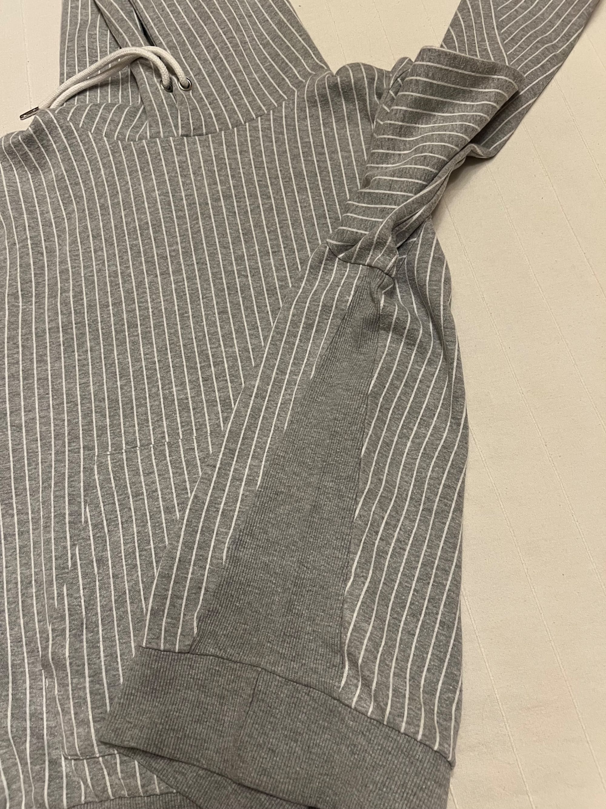 Sweatshirt  com carapuço de homem