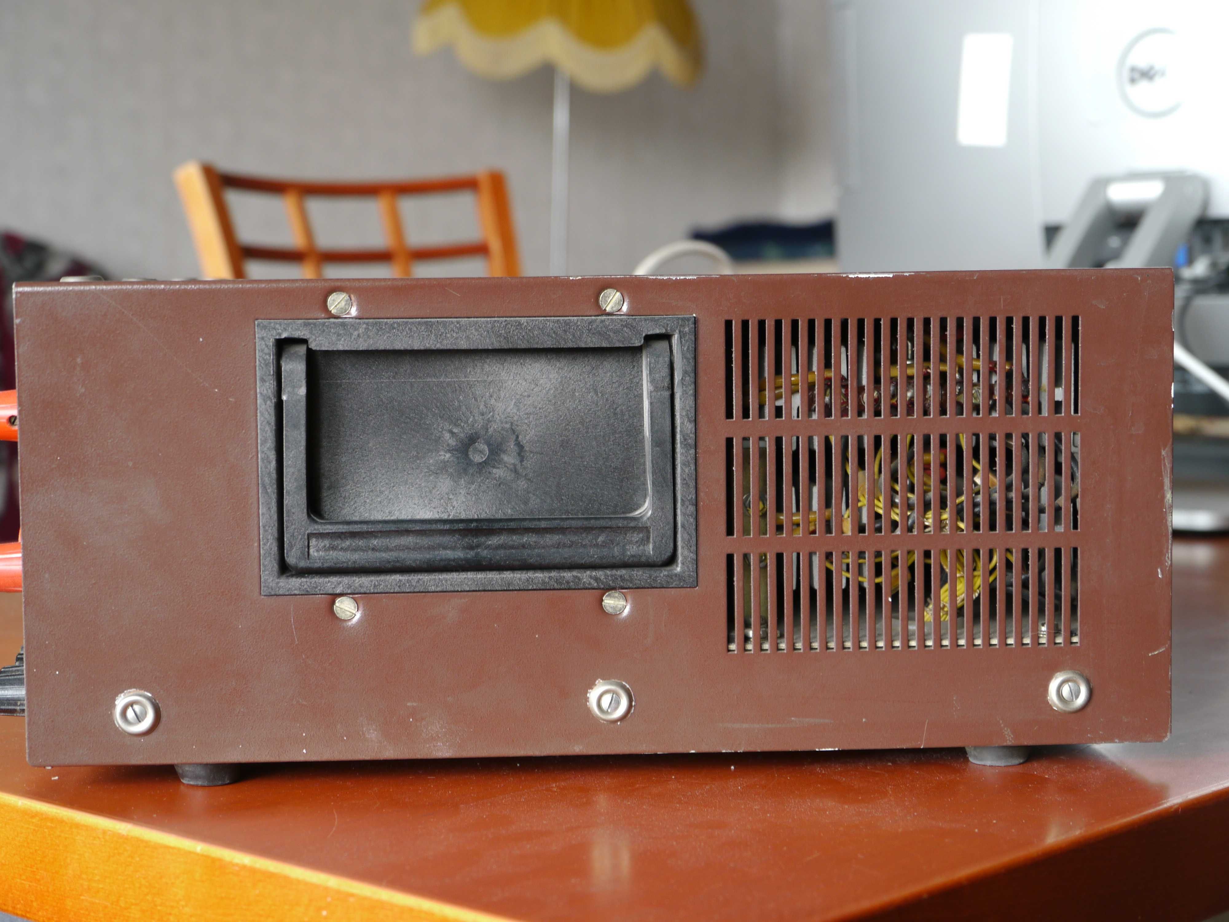 Stary zasilacz laboratoryjny Unitra Cemi 537-S