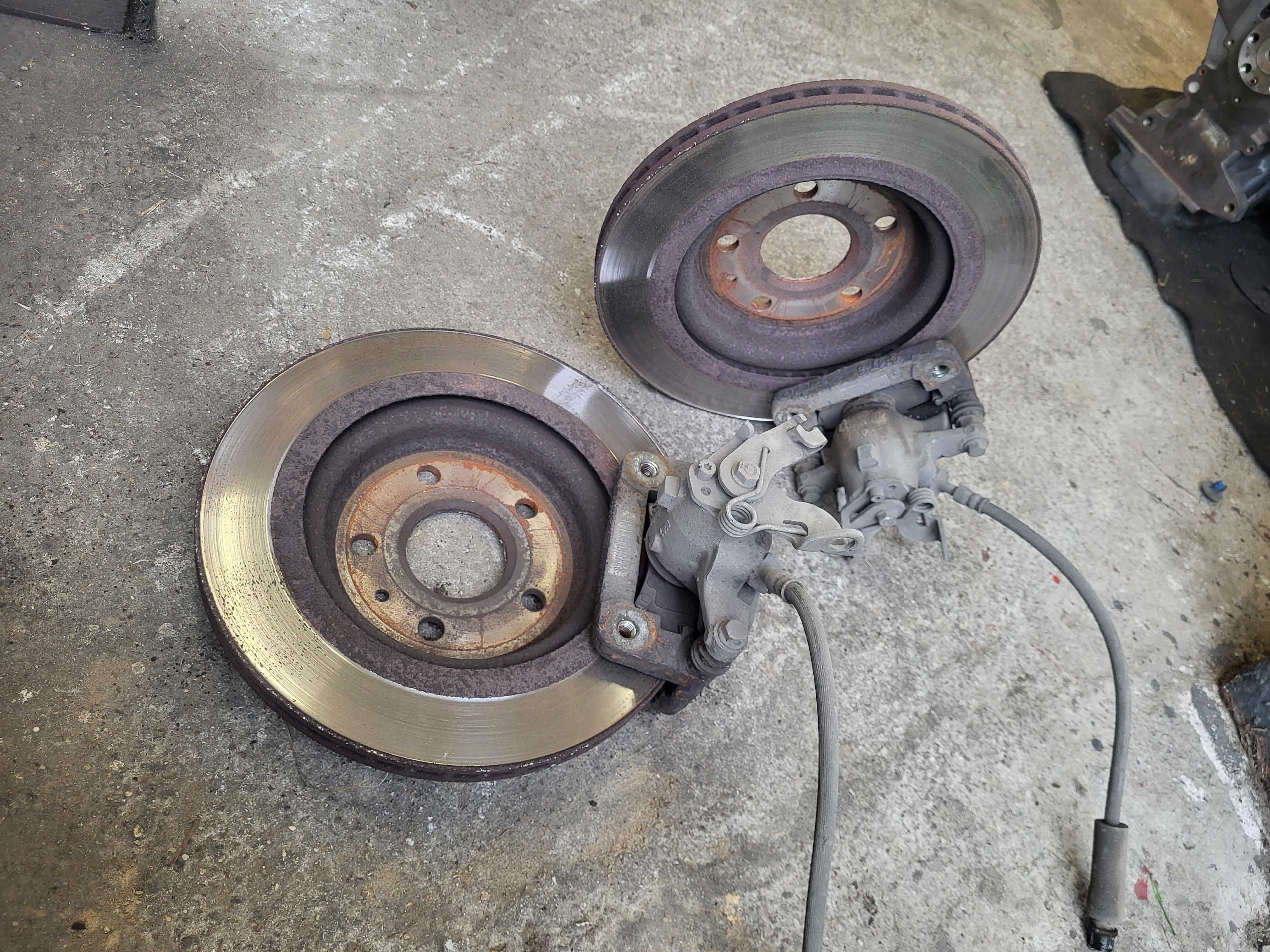 Insignia 2.8T V6 2.0CDTI Hamulce tył swap 315mm tarcza zacisk jarzmo