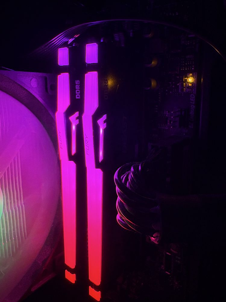 ОЗУ Kingston FURY 32 GB (2x16GB) DDR5 5600 MHz RGB (KF556C36BBEAK2-32)