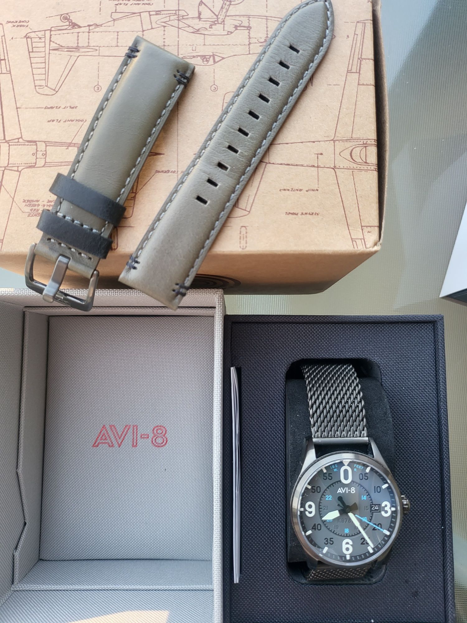 Zegarek Avi-8 Spitfire Smith srebrny AV-4090-04