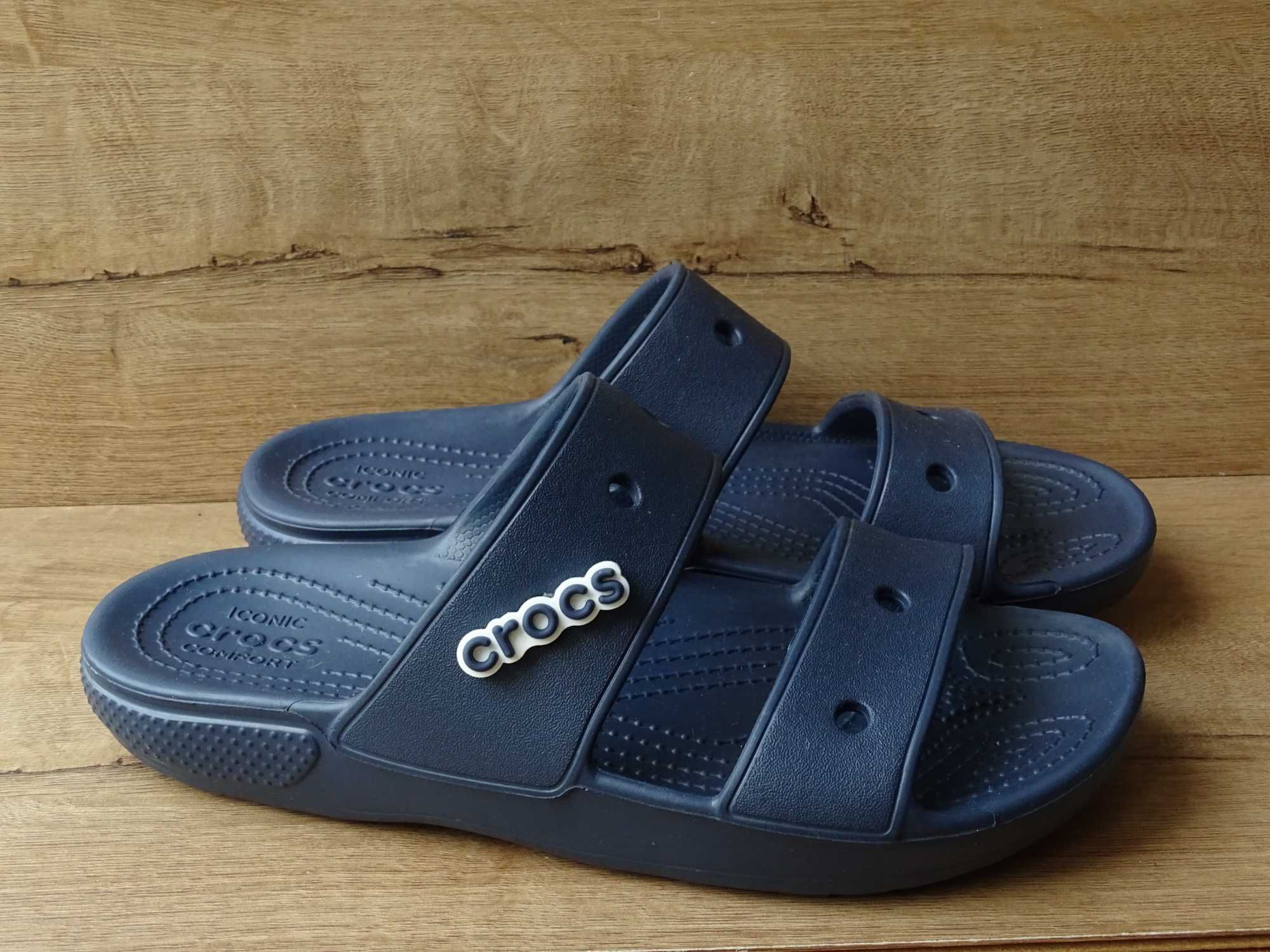 Шльопанці / сабо  Crocs