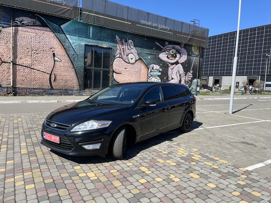 Ford Mondeo MK4.