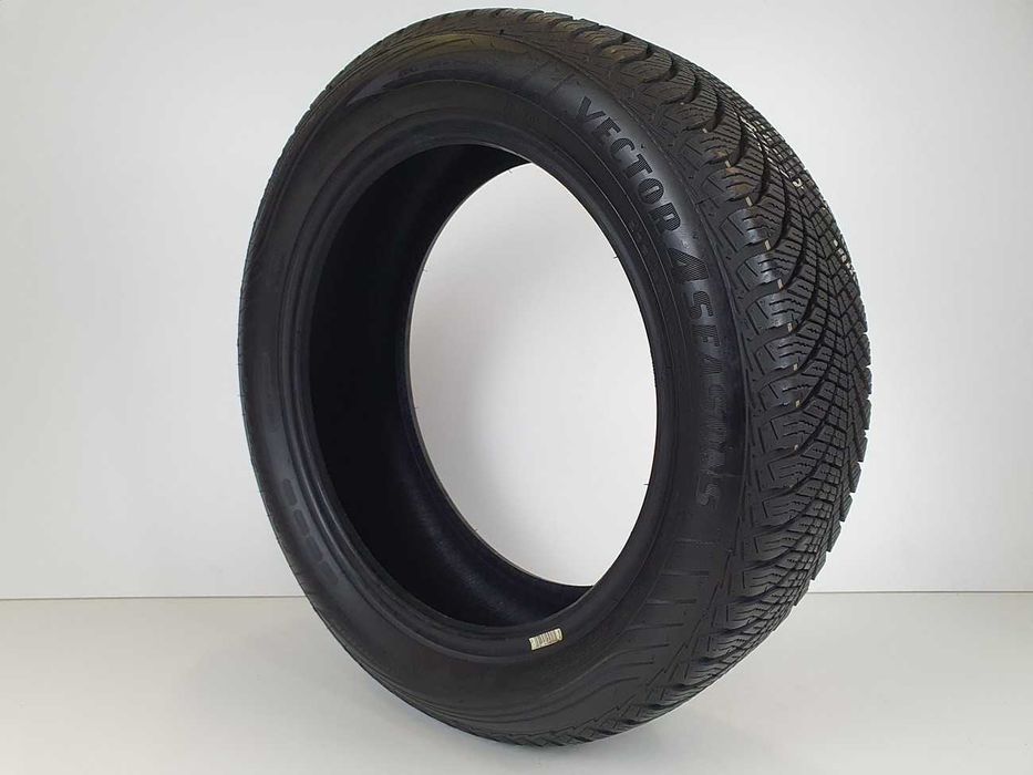 1x Opona całoroczna 205/55/17 GOODYEAR Vector 4Seasons GEN-2 - 7.5mm