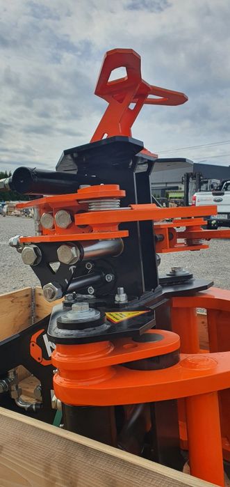 Głowica chwytak koparka ładowarka do wycinania drzewa gałęzi krzaków