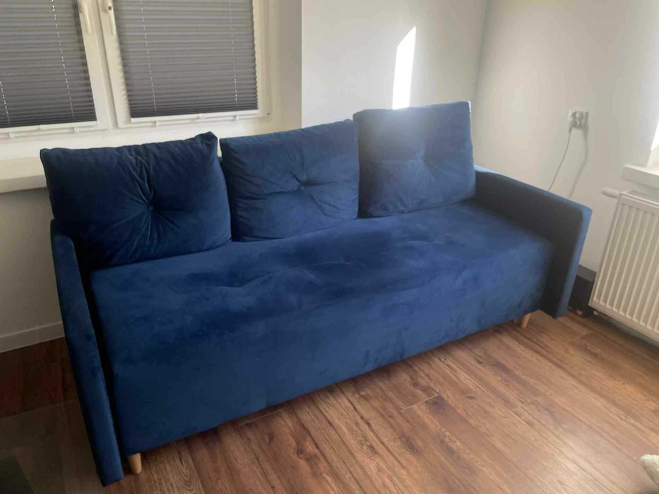 Kanapa sofa granatowa – rozkładana, welurowa, jak nowa.