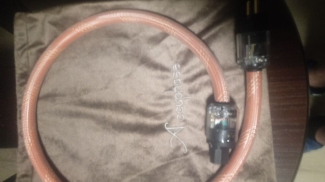 Kabel zasilający hi fi