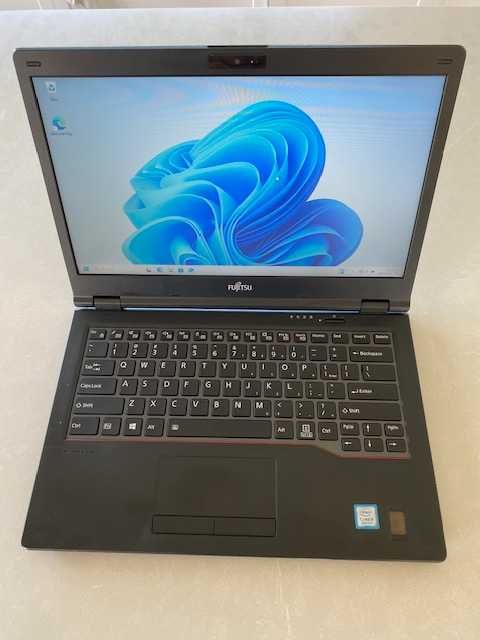 laptop fujitsu E548 14" intel core i5-8250u