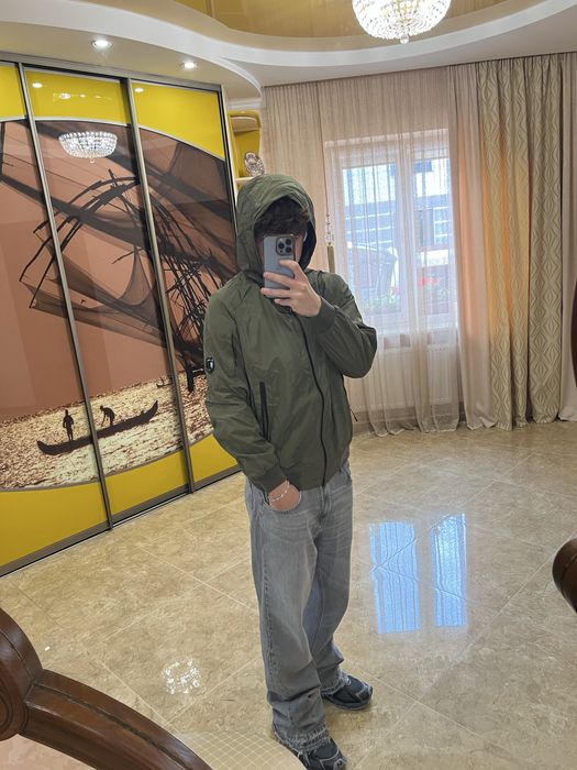 Вітровка C.P company у кольорі хакі,нова,розміри:S,M