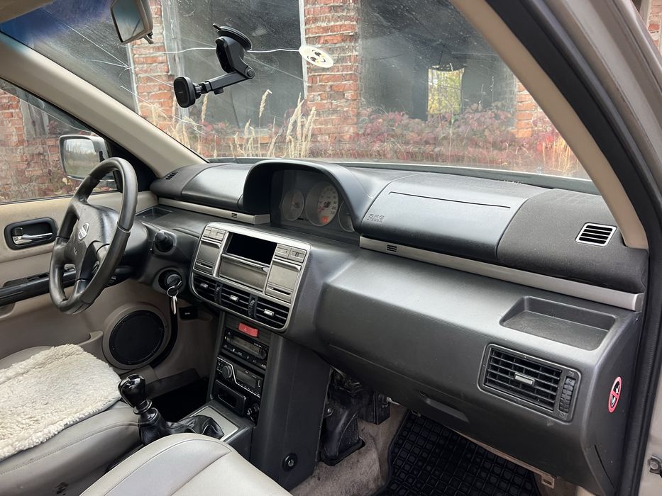 Nissan Xtrail 2.2дизель 4х4
