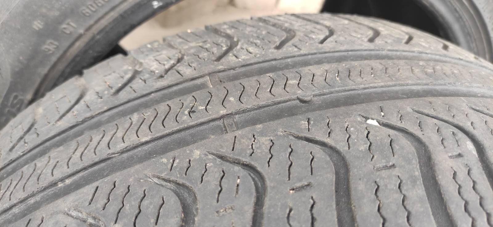 Зимова резина 215/45 R17 Pirelli