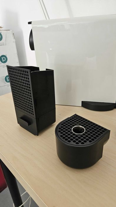 Peças Reposição Cafeteira Nespresso Essenza Plus