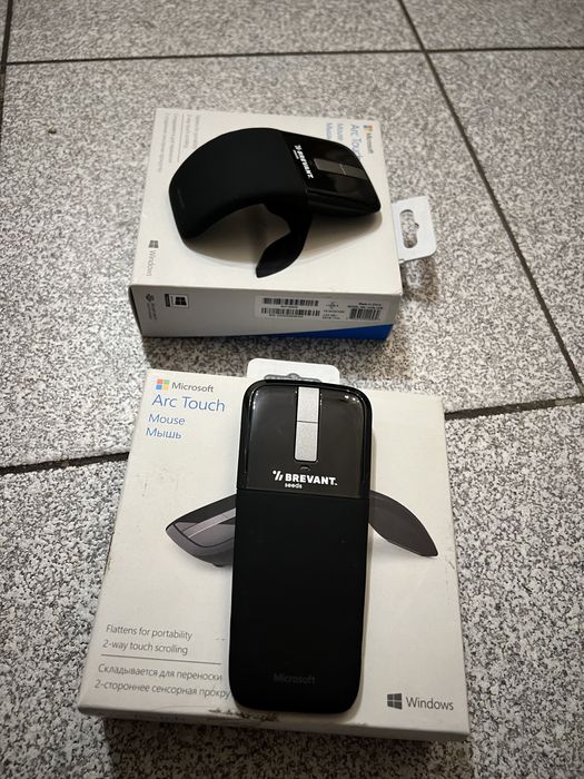 Безпроводная беспроводная сенсорная мышь Microsoft Arc Touch Mouse.