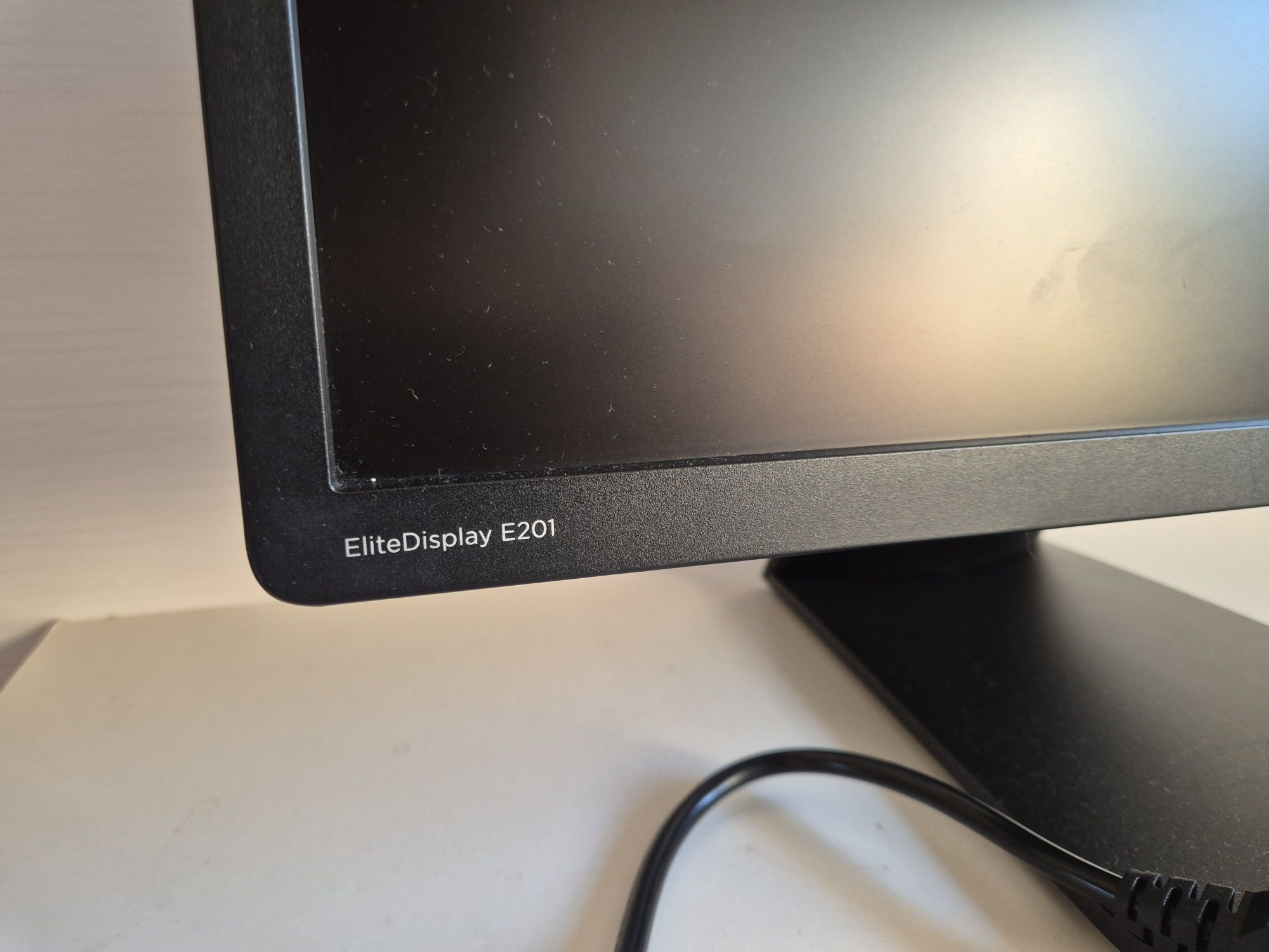 Monitor LED HP E201 20" 1600x900 DP DVI VGA USB