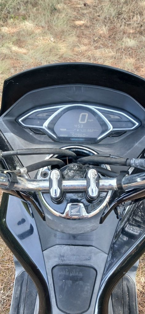Pcx 2019 preta km baixo