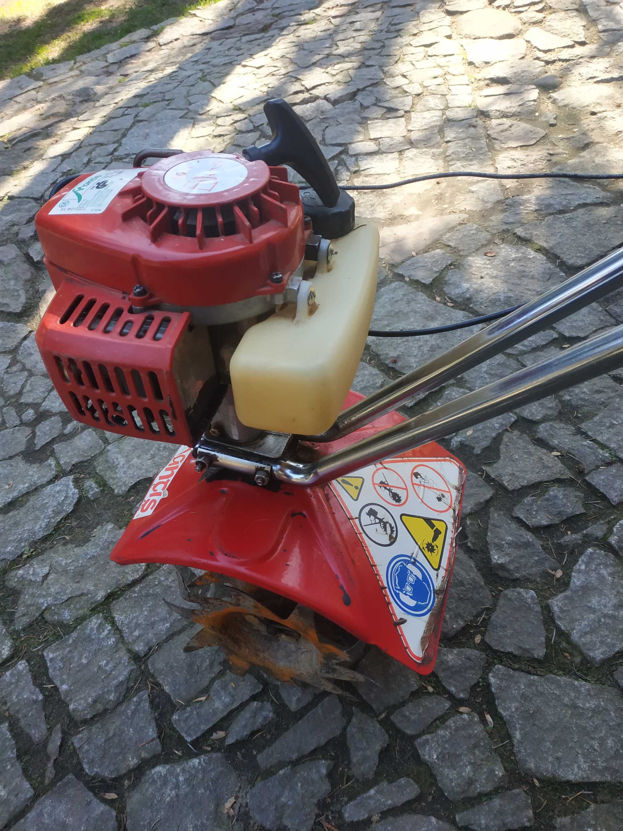 Glebogryzarka mantis Honda oo japońska