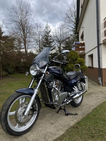 Motocykl suzuki VX 800