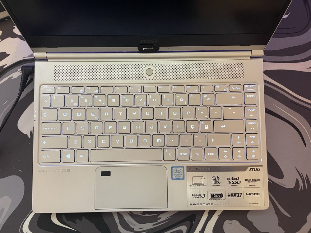 Portátil MSI PS42 8RB