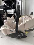 Cybex Cloud Z I-size fotelik samochodowy ferrari beżowy + baza
