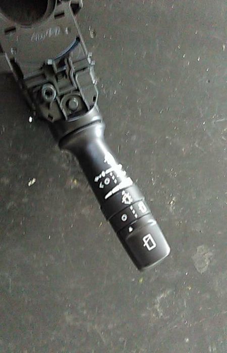 Conjunto / manetes de luzes e limpa vidros KIA Rio III (UB)