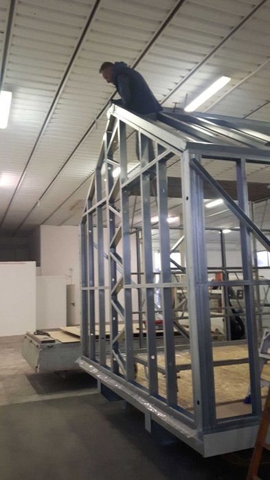 bungalows/casas LSF modulares moveis e domes